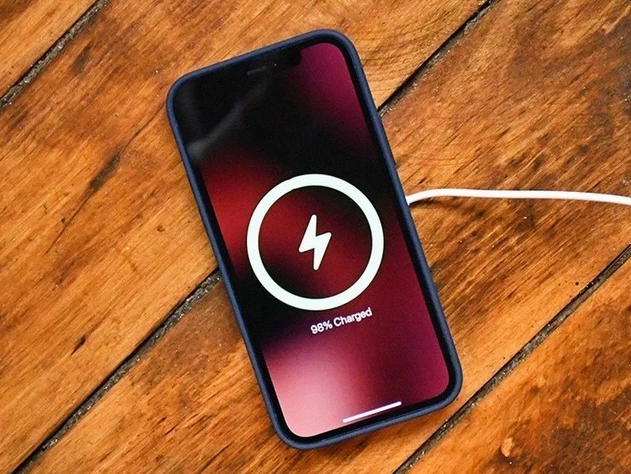 曲麻莱苹果手机维修分享iPhone 12可以随便充电吗 